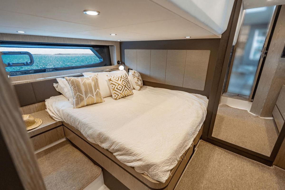 2020 Azimut 47 