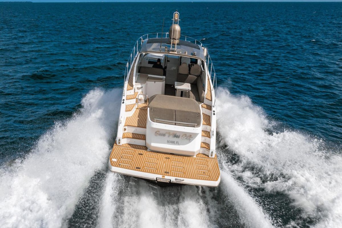 2020 Azimut 47 