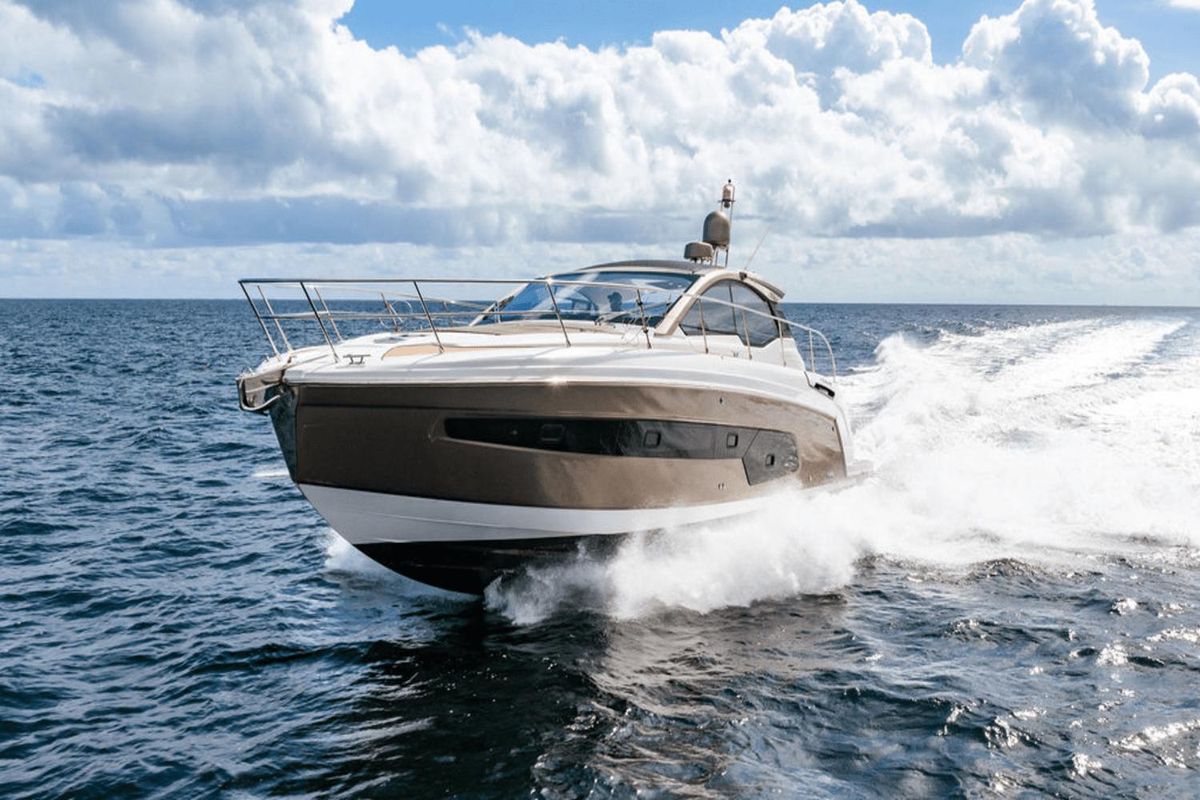 2020 Azimut 47 
