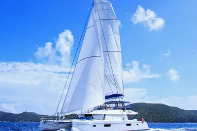 Fountaine Pajot Victoria 67