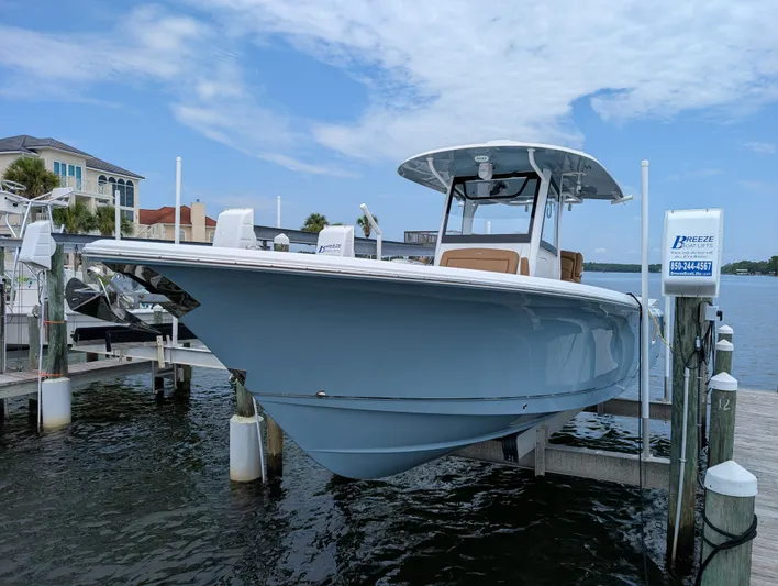 Under Pressure Yacht Photos Pics 