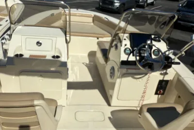 Scout 195 Sport Dorado