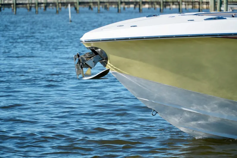  Yacht Photos Pics 2021 Nor-Tech 392 Superfish boat bow on water.