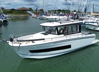 2021 Jeanneau Merry Fisher 895 Offshore