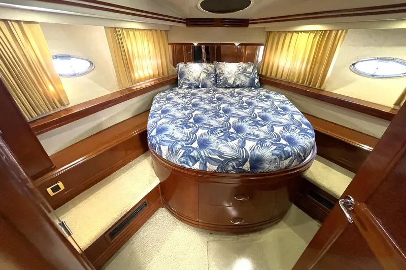Sea Spirit Yacht Photos Pics VIP/GUEST STATEROOM FORWARD