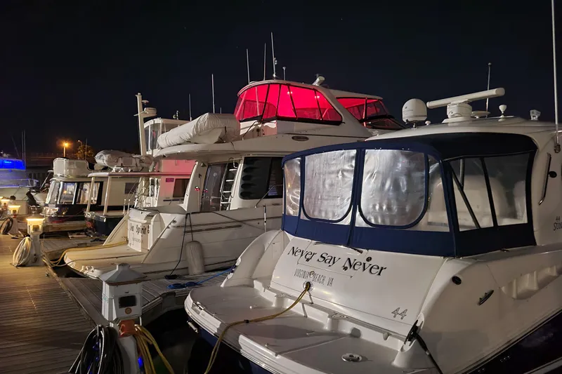 Sea Spirit Yacht Photos Pics FLYBRIDGE MULTI-COLOR LIGHTING