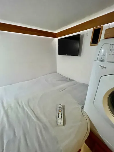 Happy Days Yacht Photos Pics 