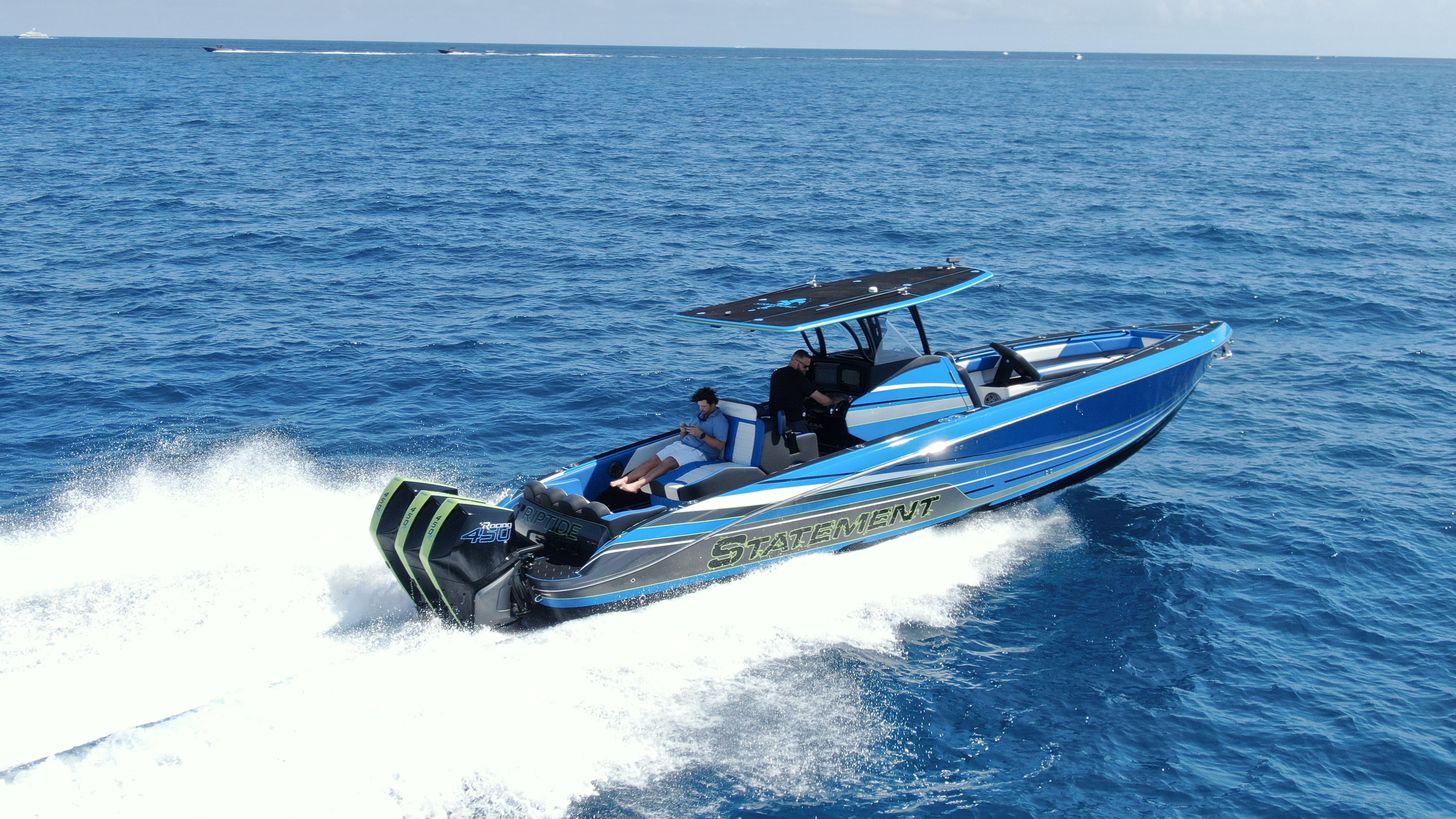 2023 Statement 380 Open boat cruising on the ocean, showcasing sleek design and powerful performance.