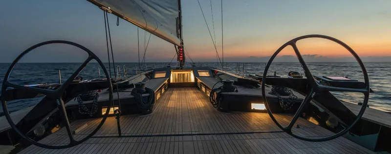 Carbon Arrow Yacht Photos Pics 