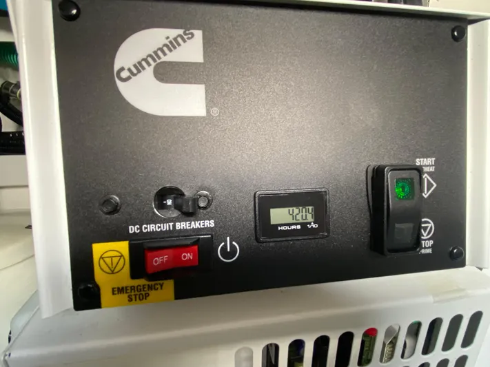 2022 Fairline Targa 50 Gt Yacht Photos Pics Cummins control panel on 2022 Fairline Targa 50 GT, showing 42 hours usage.