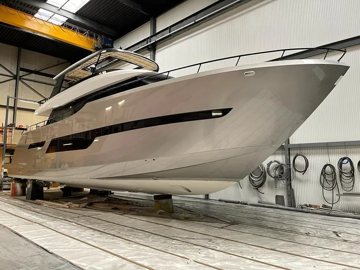  Yacht Photos Pics Van der Heijden Phantom 80