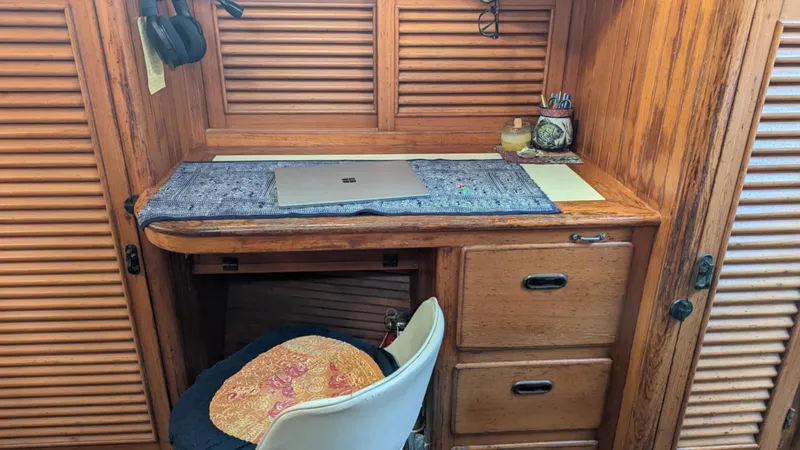 Siren Yacht Photos Pics 