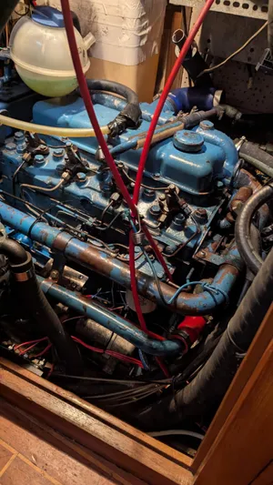 Siren Yacht Photos Pics 