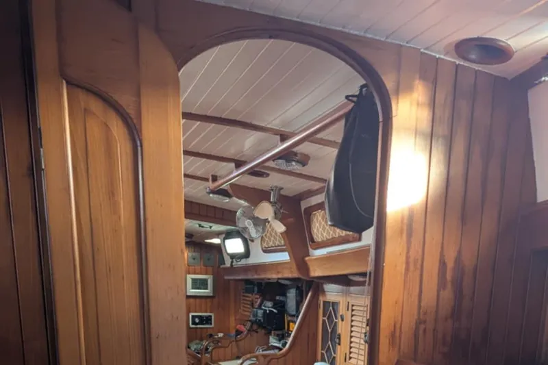 Siren Yacht Photos Pics 