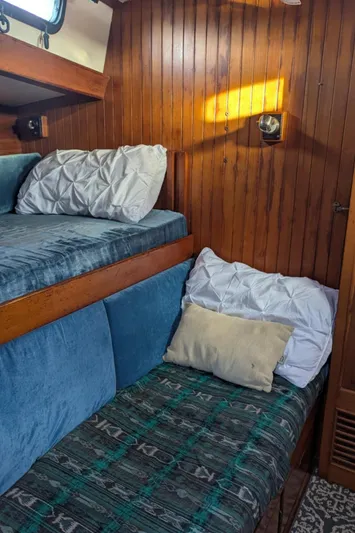 Siren Yacht Photos Pics 