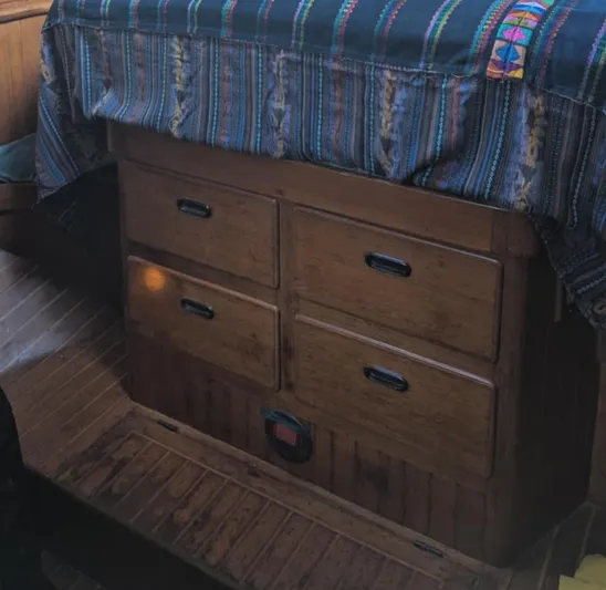 Siren Yacht Photos Pics 