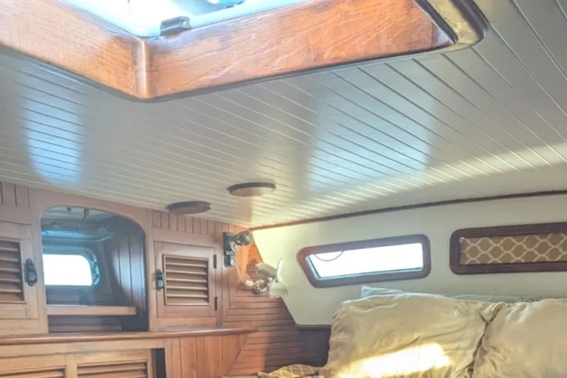 Siren Yacht Photos Pics 