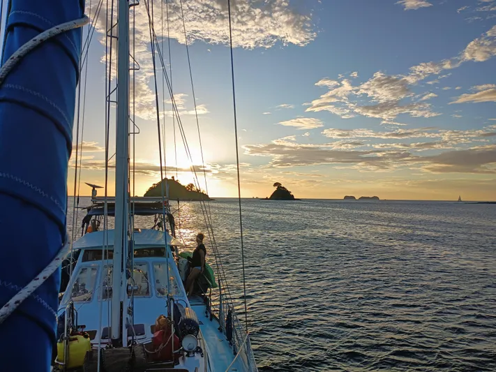 Siren Yacht Photos Pics 