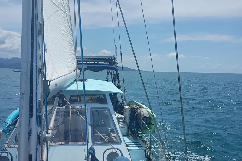 Siren Yacht Photos Pics 