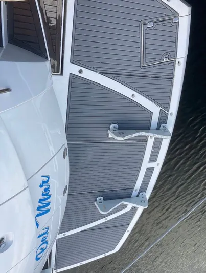 Pura Vida Yacht Photos Pics Rear view of a 2007 Sunseeker Predator 72 yacht.