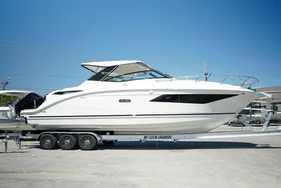 Sea Ray Sundancer 320 Outboard