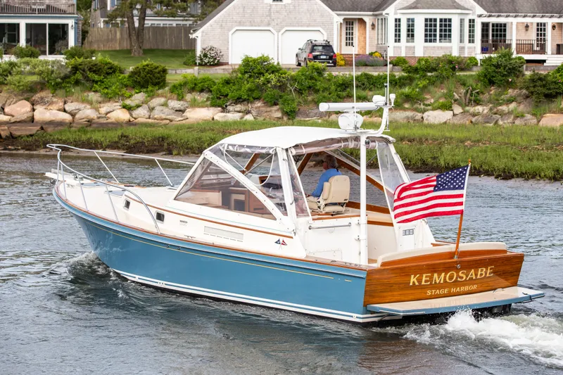 Kemosabe Yacht Photos Pics 
