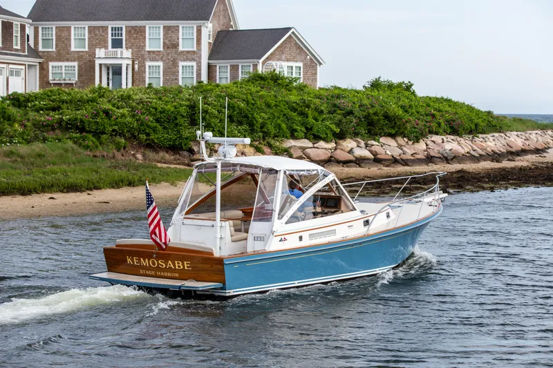 Kemosabe Yacht Photos Pics 