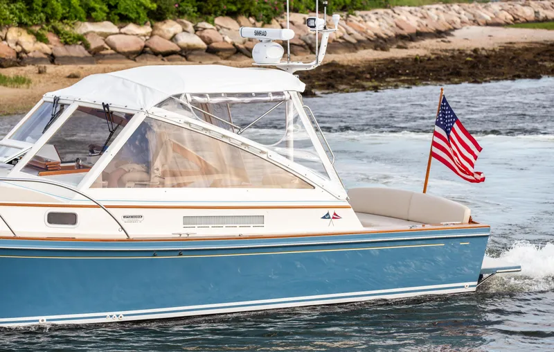 Kemosabe Yacht Photos Pics 