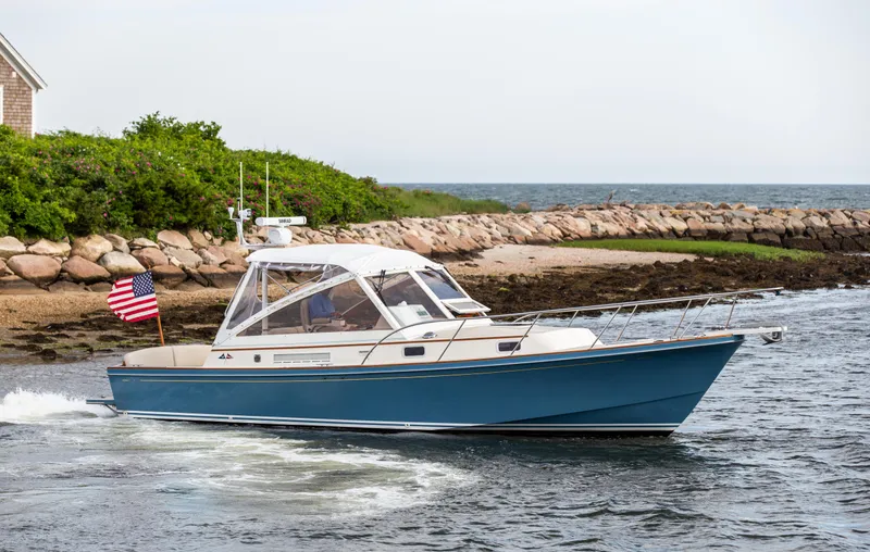 Kemosabe Yacht Photos Pics 