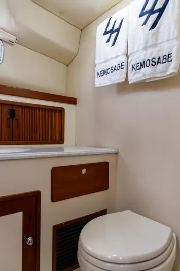 Kemosabe Yacht Photos Pics 