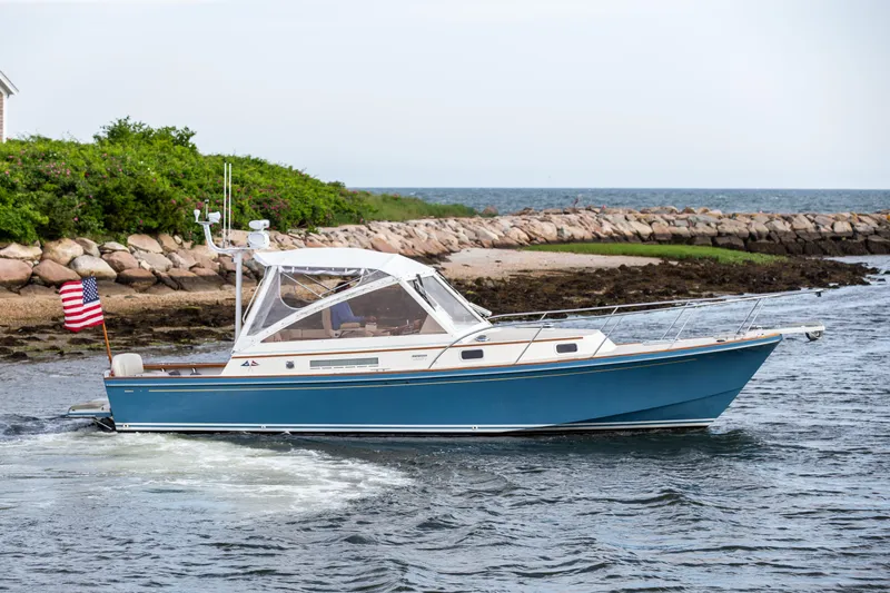 Kemosabe Yacht Photos Pics 