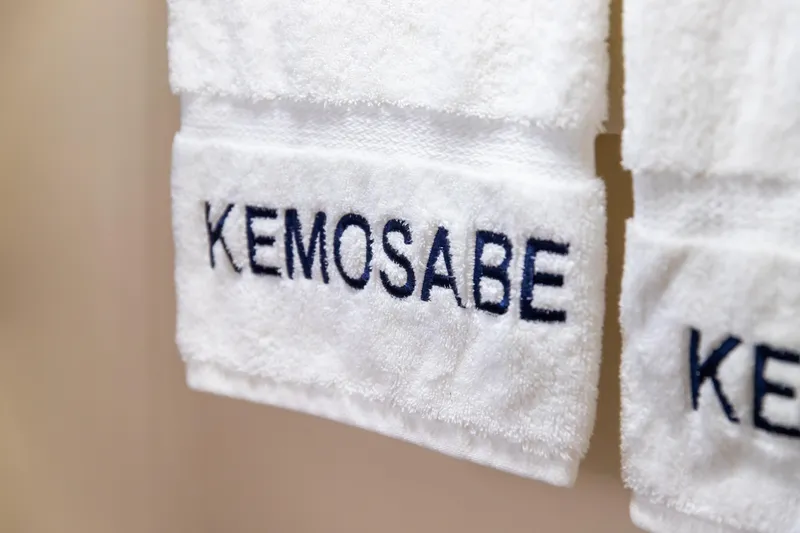 Kemosabe Yacht Photos Pics 