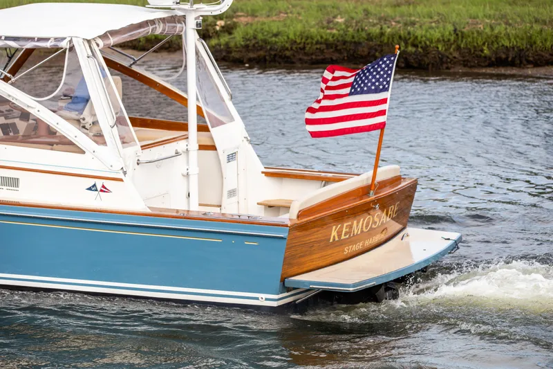 Kemosabe Yacht Photos Pics 