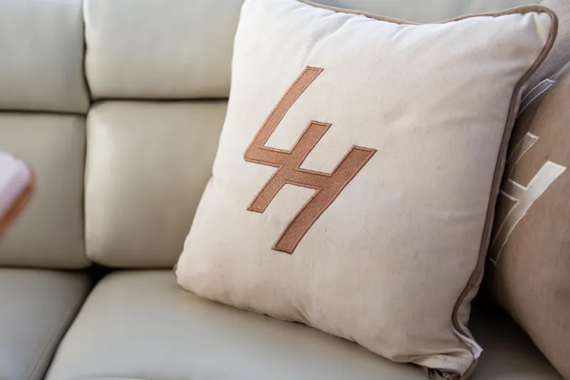 Kemosabe Yacht Photos Pics 