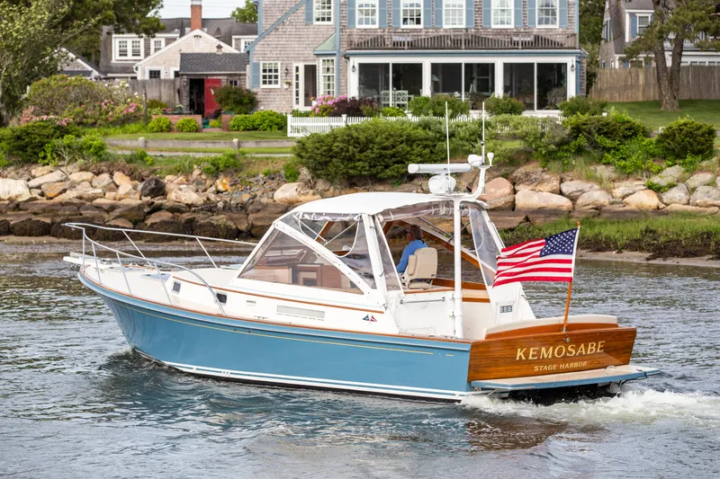 Kemosabe Yacht Photos Pics 