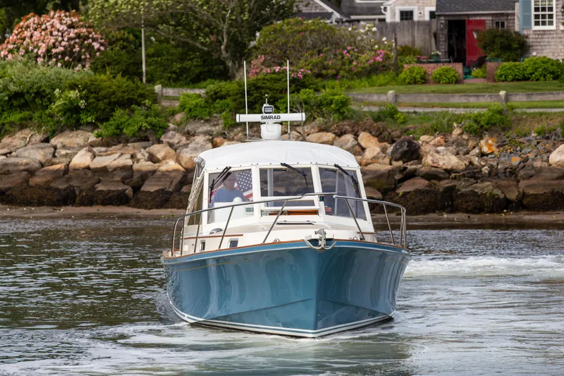 Kemosabe Yacht Photos Pics 