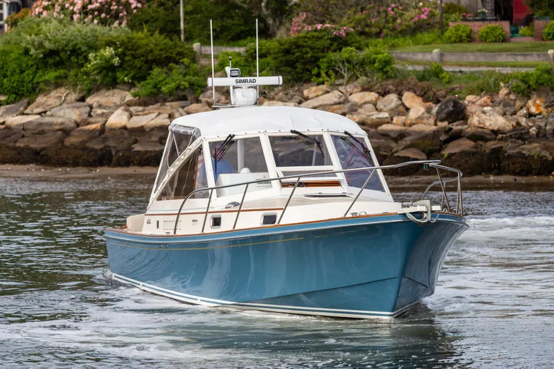 Kemosabe Yacht Photos Pics 