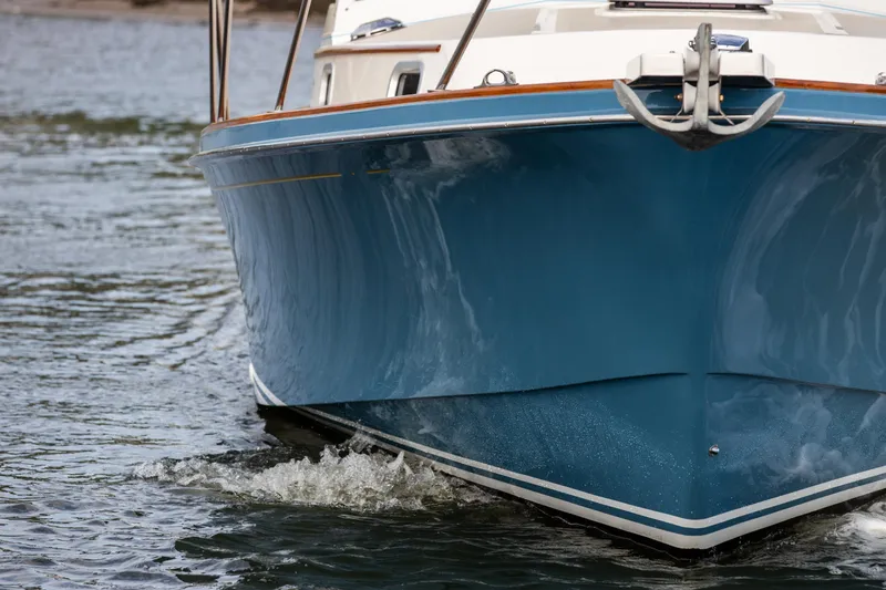 Kemosabe Yacht Photos Pics 