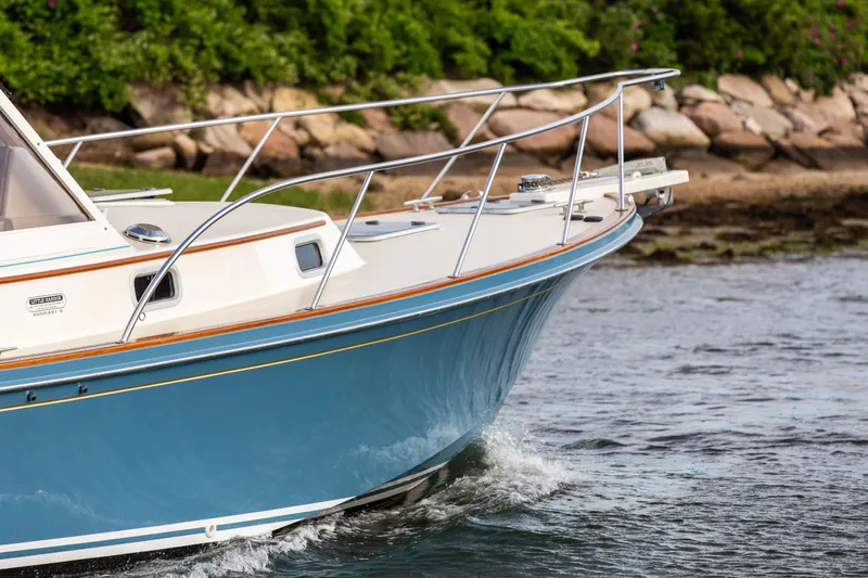 Kemosabe Yacht Photos Pics 