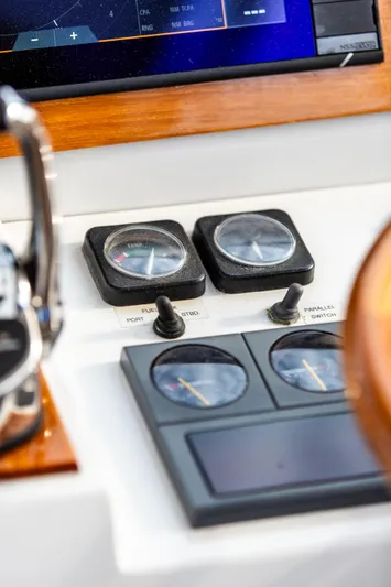 Kemosabe Yacht Photos Pics 