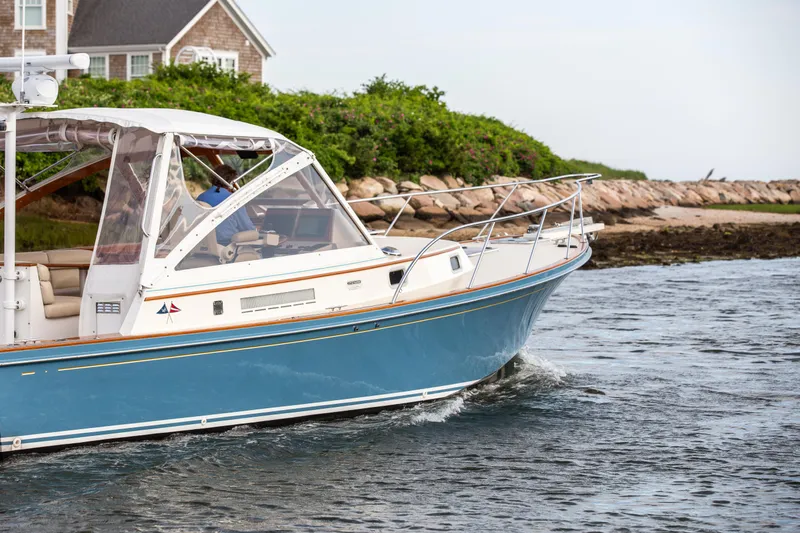 Kemosabe Yacht Photos Pics 