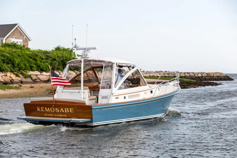 Kemosabe Yacht Photos Pics 