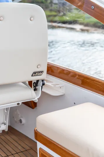 Kemosabe Yacht Photos Pics 