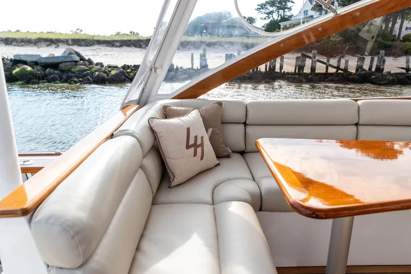 Kemosabe Yacht Photos Pics 