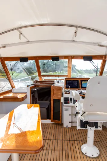 Kemosabe Yacht Photos Pics 