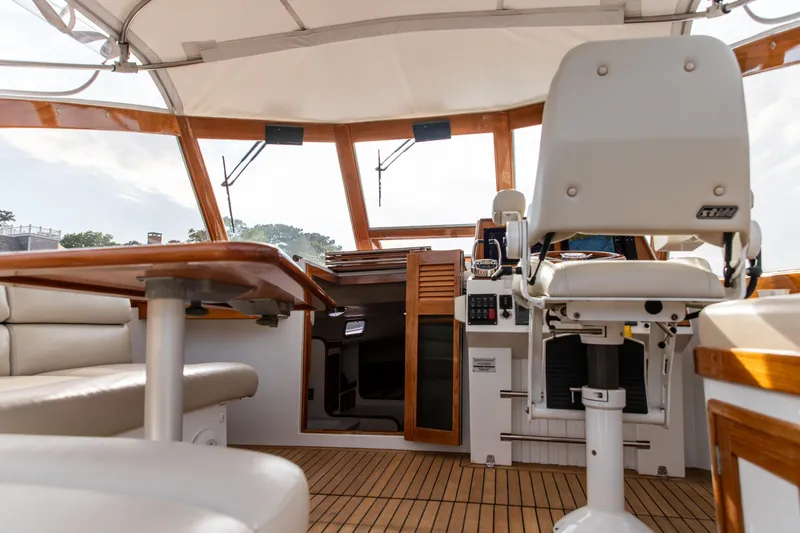 Kemosabe Yacht Photos Pics 