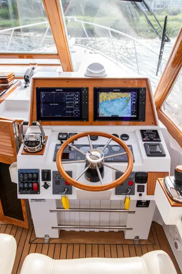 Kemosabe Yacht Photos Pics 