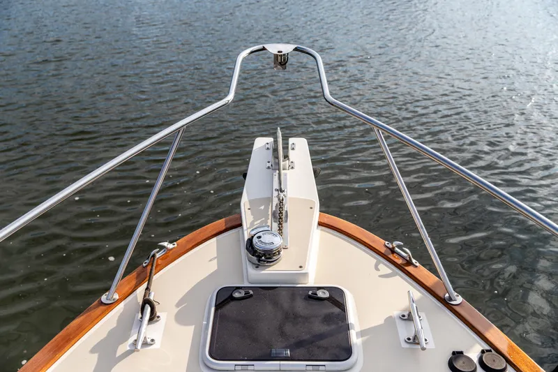 Kemosabe Yacht Photos Pics 