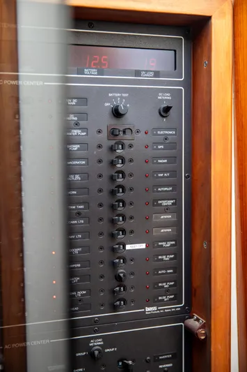 Kemosabe Yacht Photos Pics 