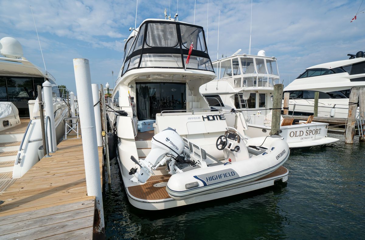 2007 Marquis 55 